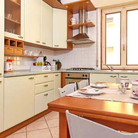 Gionno's Torri Del Benaco